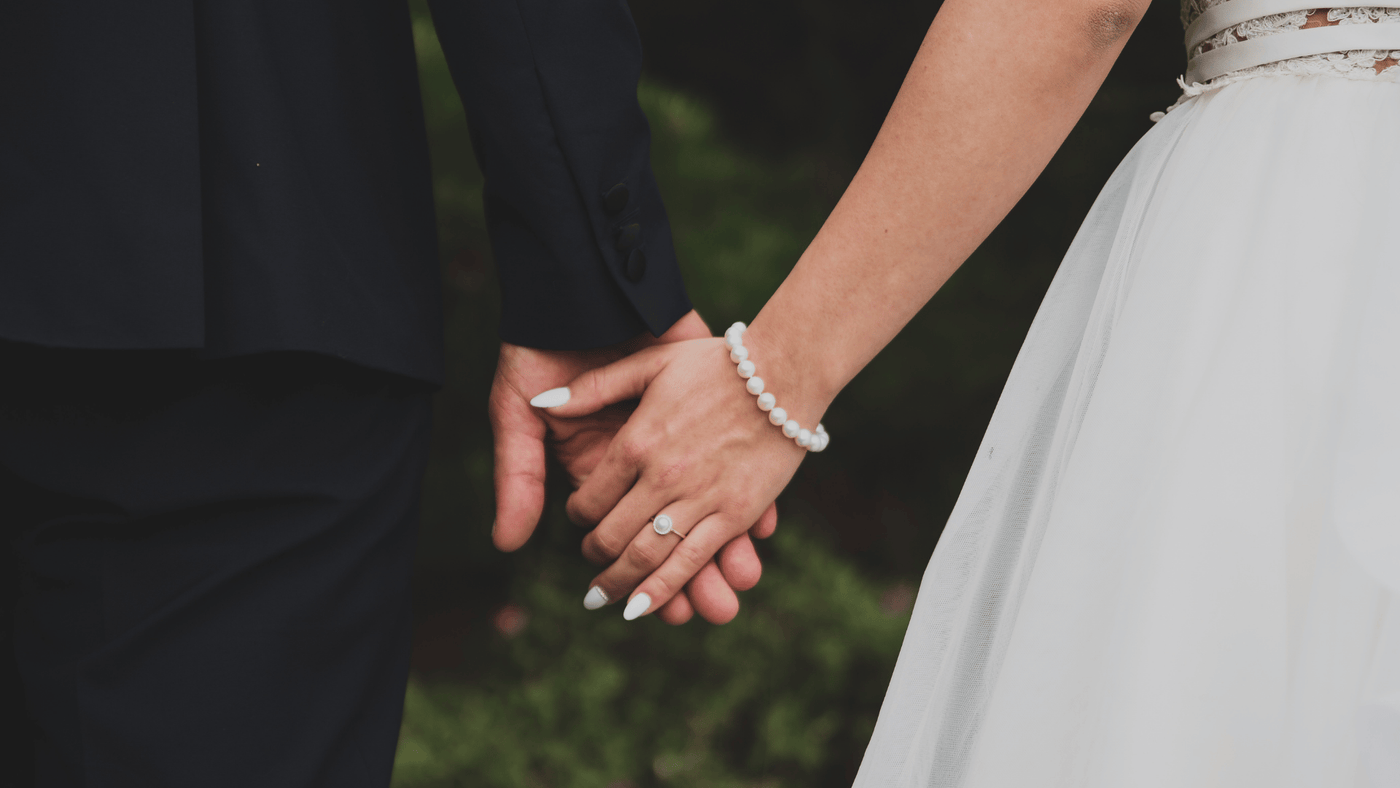 Documents needed to get married abroad: UK apostille guide